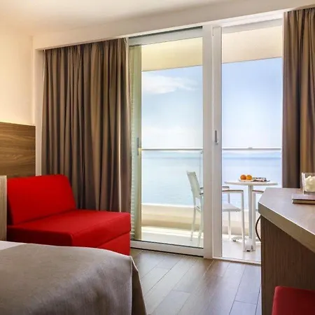 Girandella Valamar Collection - Maro Рабац